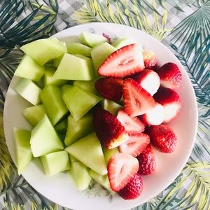 Meet your Posher, Leonora